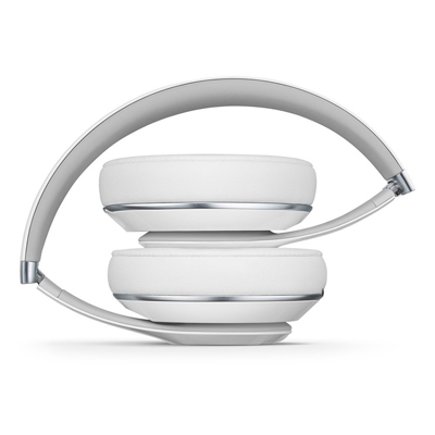 Auriculares Beats by Dr Dre Studio plegados