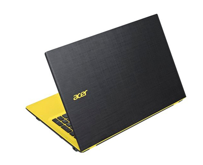 Vista lateral trasera del Portátil Acer Aspire E5-573-35J5
