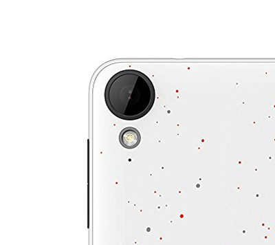 Detalle de la cámara trasera del HTC Desire 825
