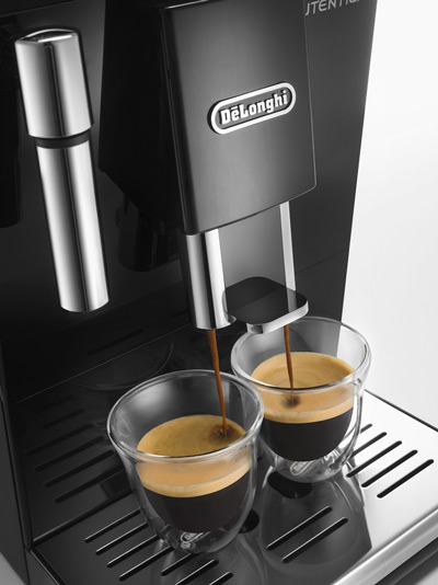Prepara dos tazas al mismo tiempo con la cafetera DeLonghi Autentica