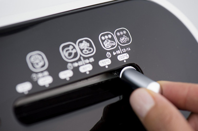 Selector de temperatura en la freidora sin aceite Tefal Fry Delight